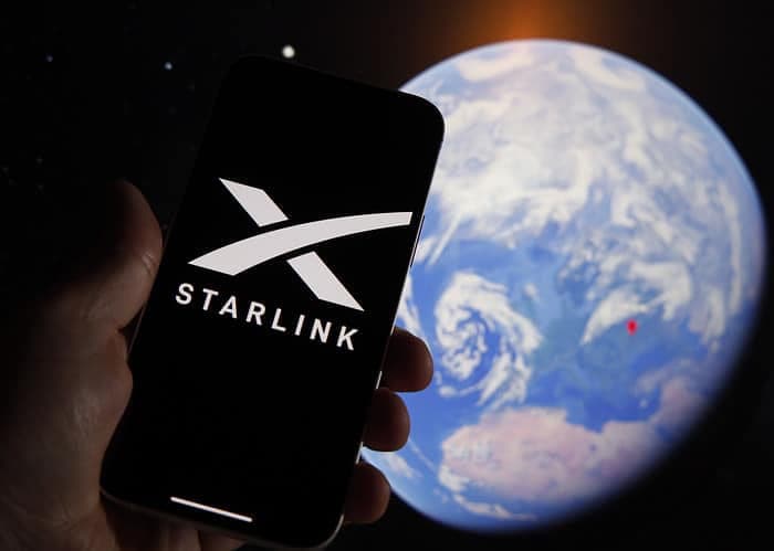 Marché de l&rsquo;Internet: L&rsquo;entreprise américaine Starlink fait une percée en Afrique, mais se heurte à des pays Ouest-africains qui la taxent de  » société illégale »