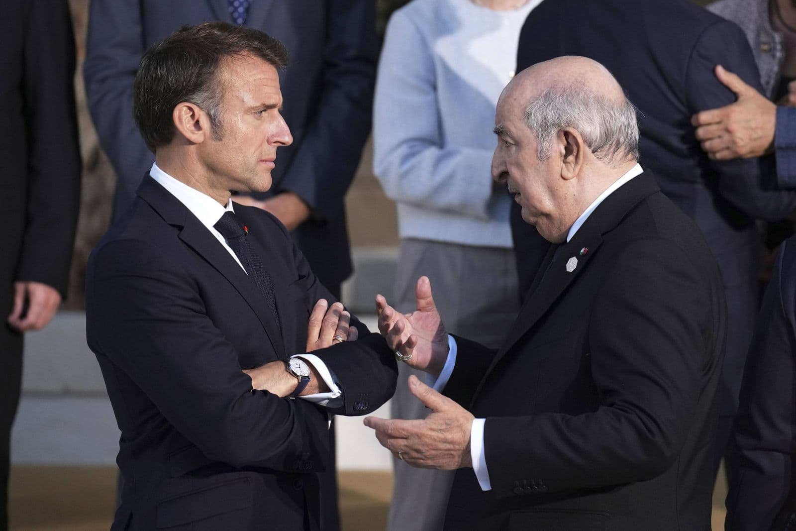 France-Algérie : Alger expulse de nouveaux fonctionnaires français, Paris promet une réponse « immédiate, ferme et proportionnée »
