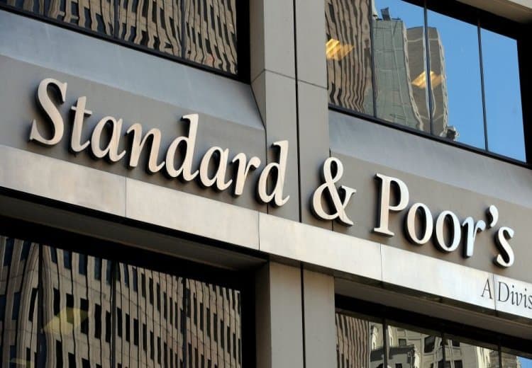 L&rsquo;agence de notation américaine Standard & Poor&rsquo;s a fait passer la note du Sénégal à B- avec une perspective négative / Wikimédia