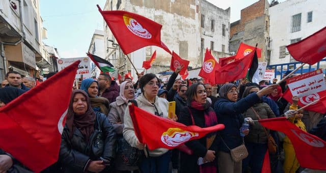 Tunisie : Près de 3500 militants de l’UGTT dans les rues pour défendre la liberté syndicale et prévenir une crise sociale