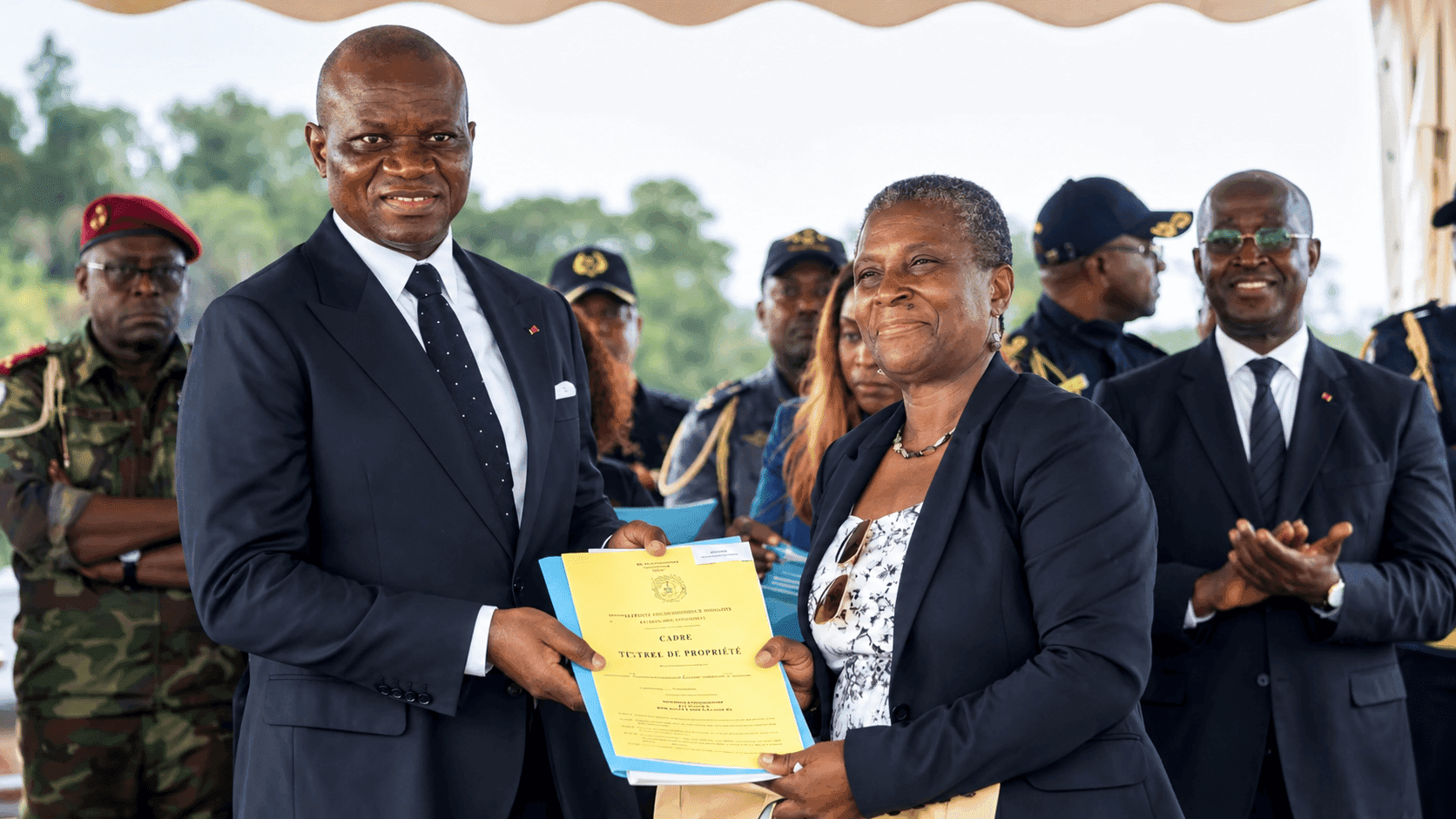 Gabon : 16 000 titres fonciers finalisés, le gouvernement accélère la régularisation des propriétés