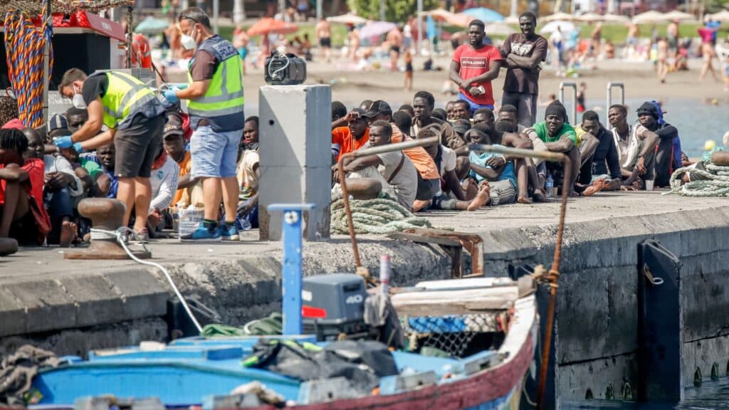Plus de 3OO migrants africains introuvables dans les îles Canaries
