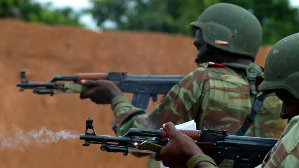 Bénin : 28 soldats perdent la vie à la frontière avec le Niger et le Burkina Faso, l’armée parle d’“une lourde perte”