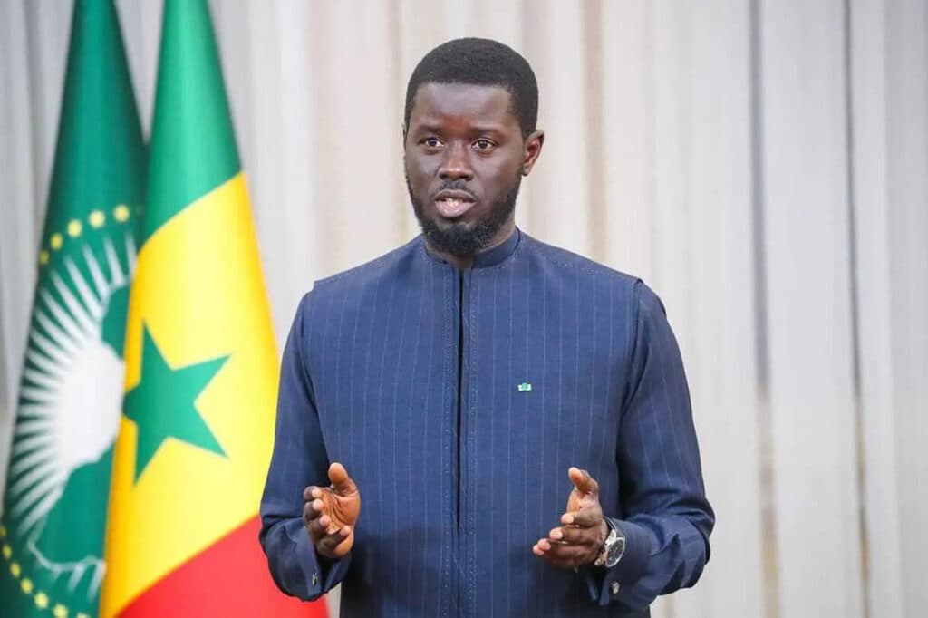 Sénégal : Un an après son accession au pouvoir, Diomaye Faye face aux réformes, à la lutte contre la corruption et à des ambitions entravées par une dette colossale