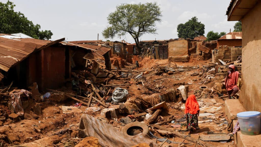 Inondations au Nigeria : Des centaines de victimes ensevelies sous les décombres et la boue dans la localité de Mokwa