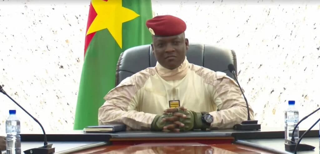 Burkina Faso : Le capitaine Ibrahim Traoré confirme l’arrestation de sixfonctionnaires ivoiriens pour espionnage et accuse la Côte d’Ivoire de déstabilisation