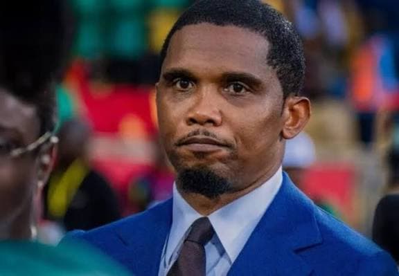 CAN 2025 : Samuel Eto’o, président de la FECAFOOT, suspendu 4 matchs et condamné à une amende de 20 000 $