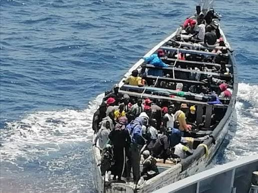 Sénégal : 139 migrants sauvés après 11 jours en mer, un nouveau-né retrouvé mort