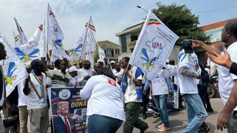 RDC : À Kinshasa, démonstration de force pro-Tshisekedi pour soutenir les sanctions contre Kabila