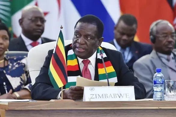 Zimbabwe : Le Sénat valide une réforme constitutionnelle qui pourrait maintenir Mnangagwa au pouvoir jusqu’en 2030