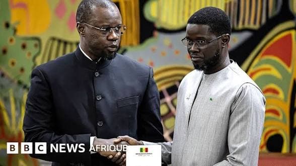 Sénégal : Diomaye – Sonko, la reforme constitutionnelle qui fait monter les tensions