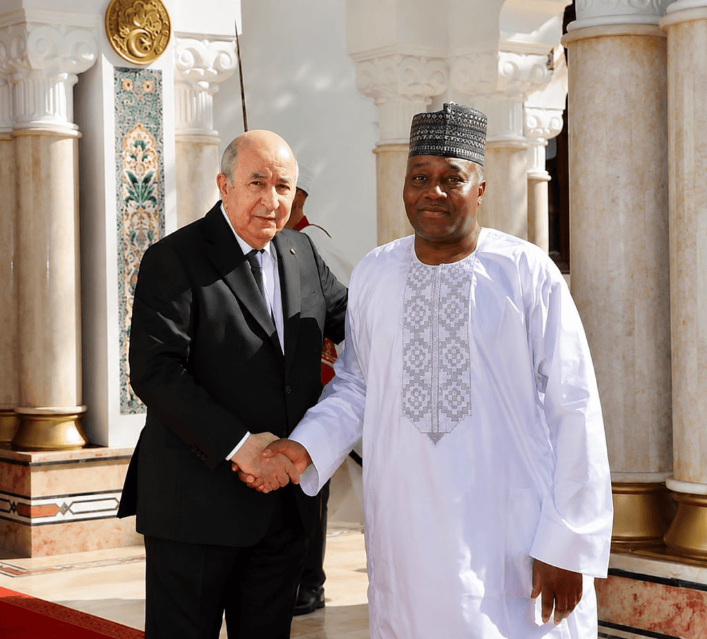 Coopération Algérie-Niger : Alger renforce l’arsenal de Niamey avec quatre hélicoptères militaires, des équipements et des munitions