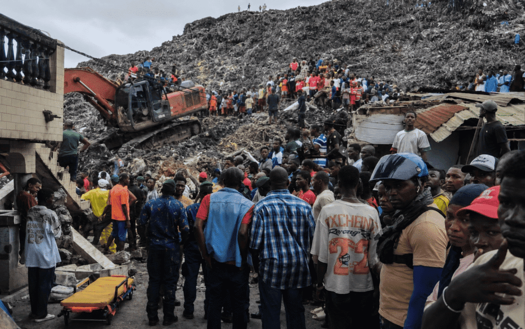 Guinée : Au moins 31 morts après l’effondrement d’une montagne de déchets à Conakry