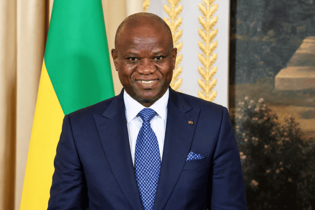 Gabon : 105 partis politiques bientôt réduits à 3 ou 5 ? Cinq formations ripostent et saisissent le Conseil Constitutionnel